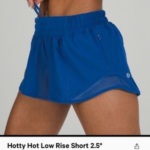 Women’s hotty hot lululemon 2.5 shorts!